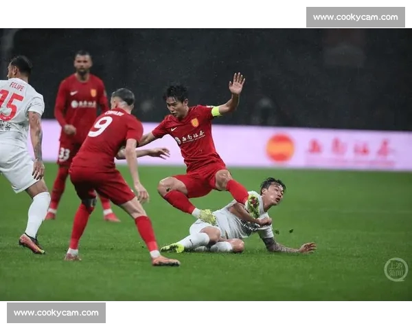 今日足球赛事精彩纷呈 强强对话引爆球迷热情 多场焦点比赛等你见证